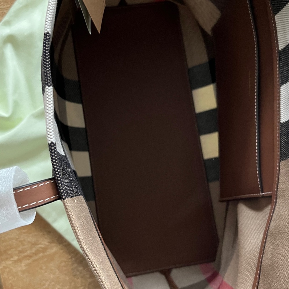 Burberry Beige and Black Checkered Tote - Picture 7 of 9